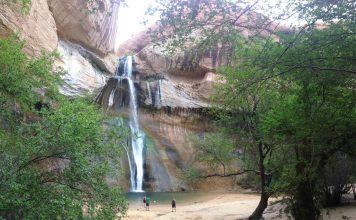 Lower Calf Creek Falls